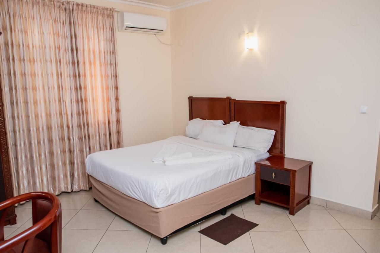 فندق Pensao Marhaba Residencial مابوتو المظهر الخارجي الصورة