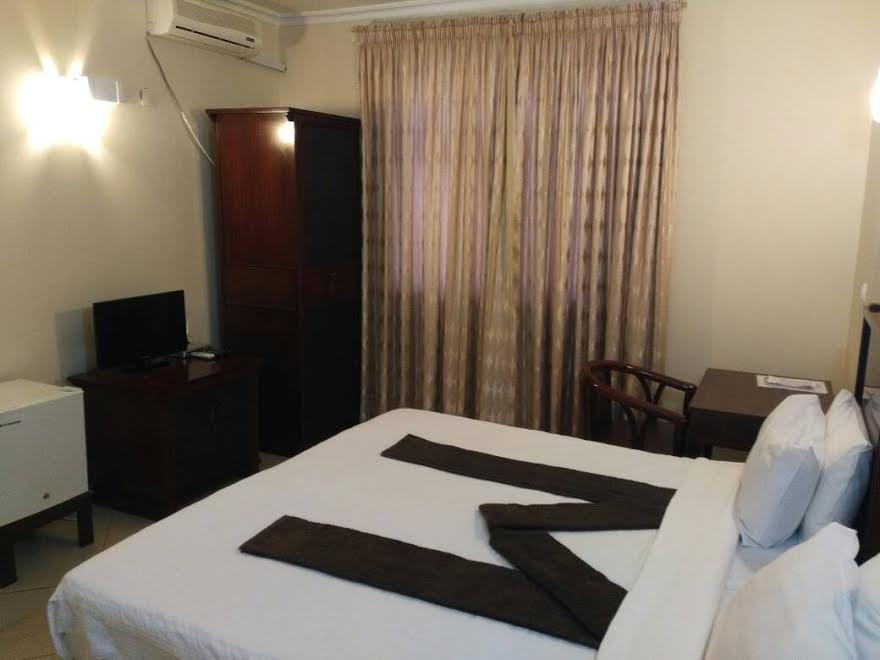 فندق Pensao Marhaba Residencial مابوتو المظهر الخارجي الصورة